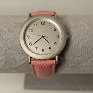 ▪︎Estee Lauder Women's Watch